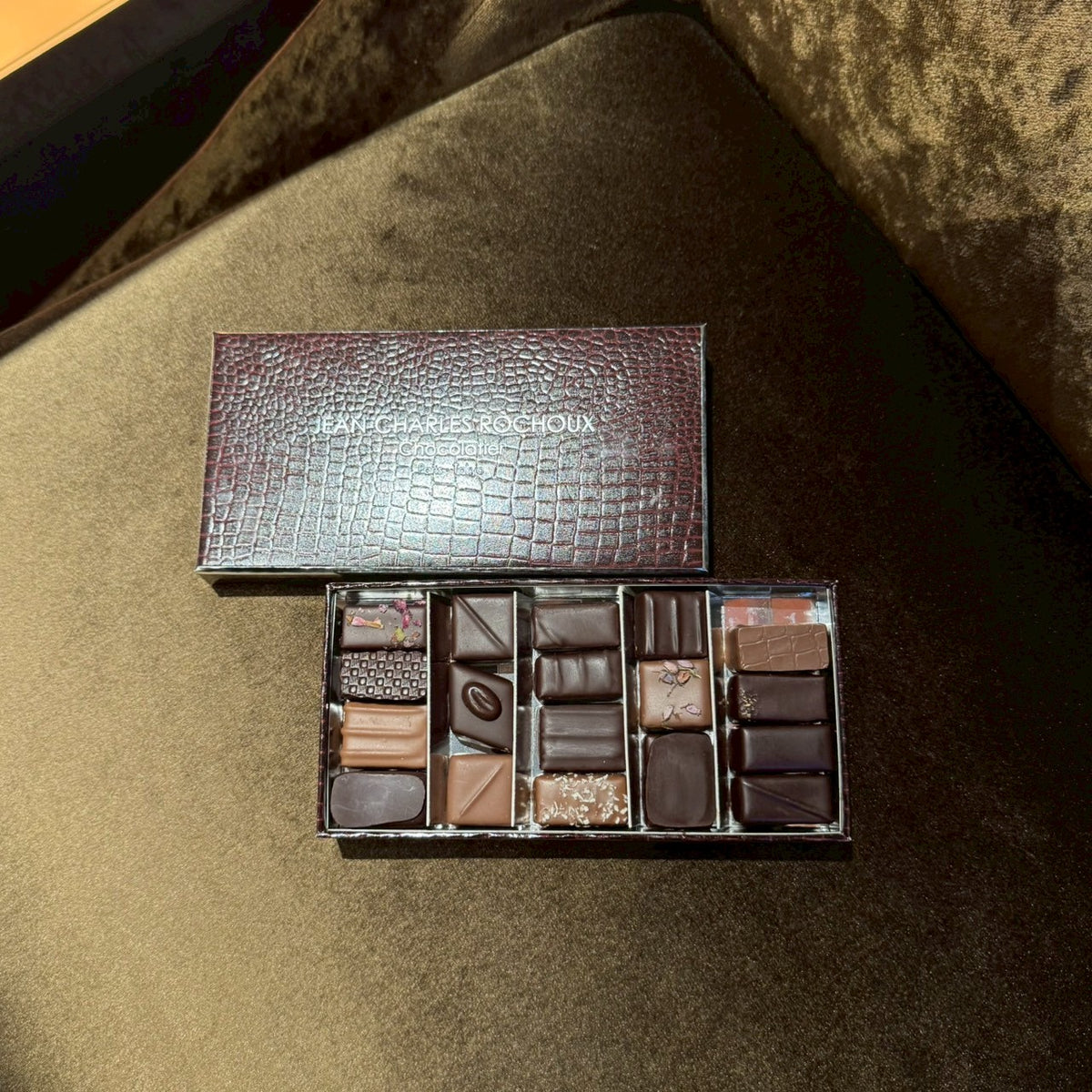 BONBON CHOCOLAT - ボンボンショコラ – JEAN-CHARLES ROCHOUX