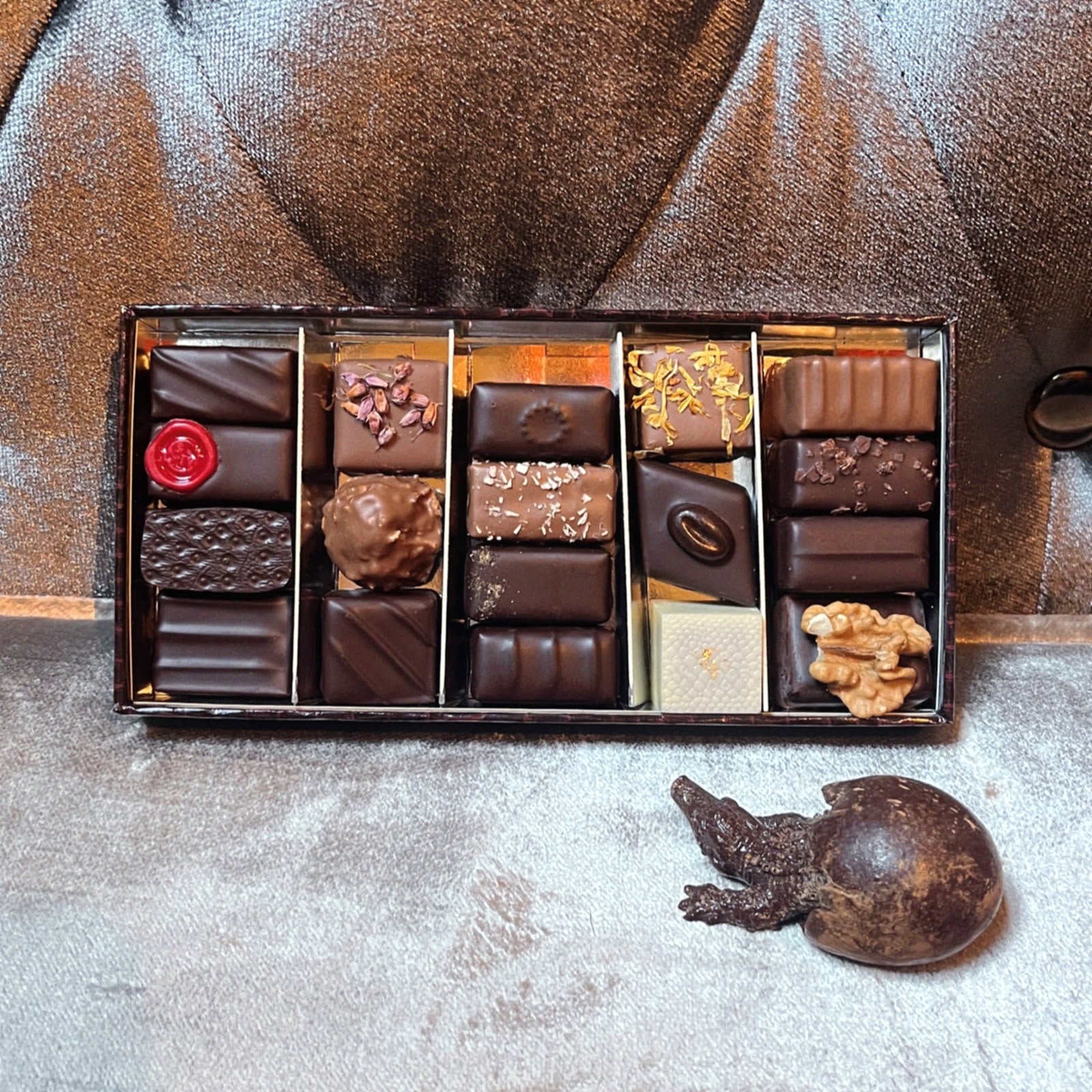 BONBON CHOCOLAT - ボンボンショコラ – JEAN-CHARLES ROCHOUX